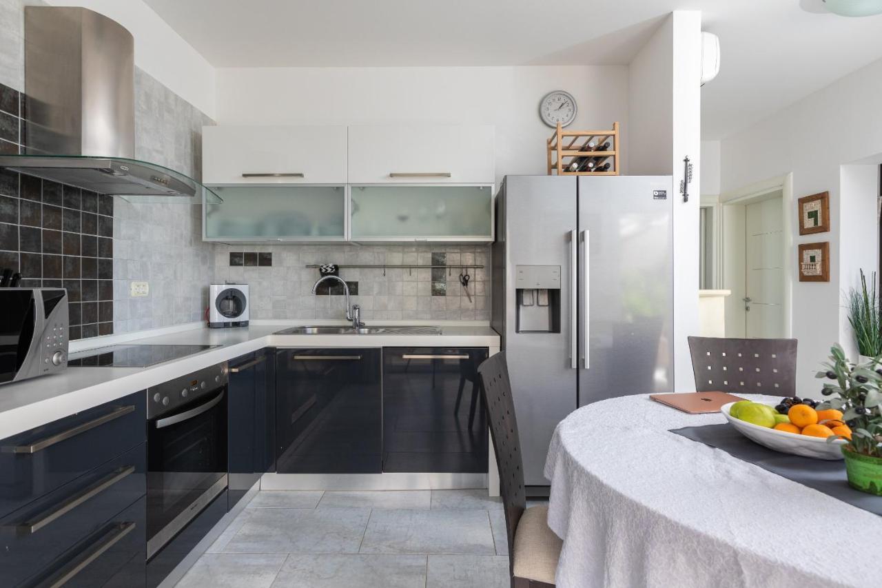 Villa Old Olive, 3Lovelyvillas Подгора Екстер'єр фото